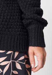 VILA Petite Kofta - black