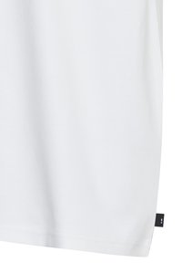 Unselected, white