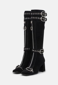 Jeffrey Campbell Kozaki