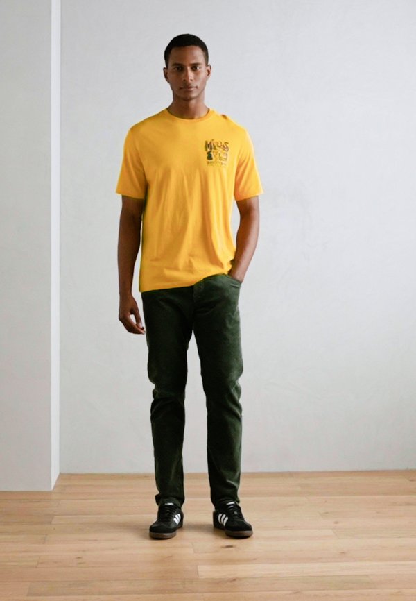 CHEST ARTWORK - Print T-shirt3