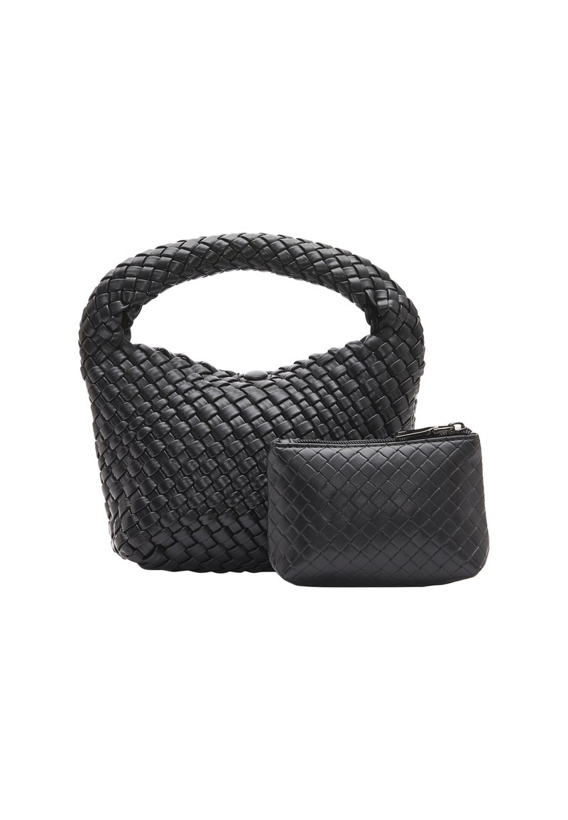 Borsa a tracolla in pelle intrecciata nera con manico arrotondato e un piccolo sacchetto con zip abbinato, caratterizzata da una superficie testurizzata e un design compatto.