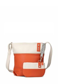 Borsa a tracolla in pelle arancione e bianca con tasca con cerniera e tracolla decorativa. Caratterizzata da una pochette più piccola staccabile nei colori coordinati.