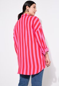 Studio Untold STREIFEN LANGARM - Camicia - pink