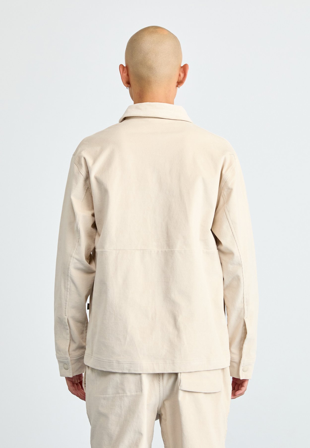 OVERSHIRT