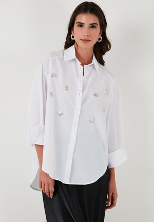 LELA Button-down blouse - ecru