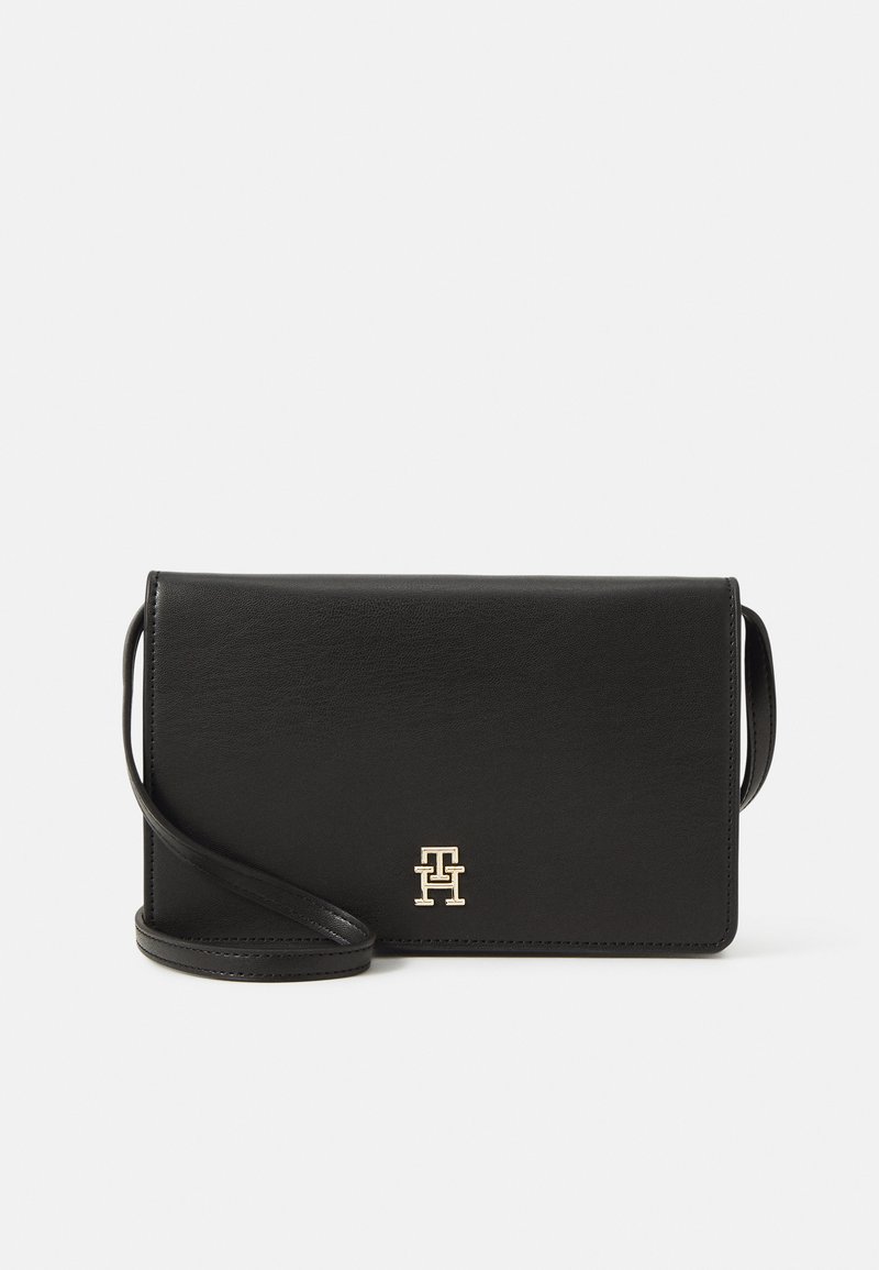 Tommy Hilfiger - DISTINCT TRAVEL WALLET - Wallet - black, Enlarge