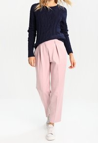 GAP Sweter