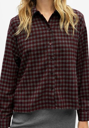 Bordeaux en grijs geruite blouse met lange mouwen, een klassieke kraag en een cropped zoom, gemaakt van een zachte, textuurstof.