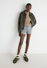 Even&Odd Plateaustøvletter - khaki