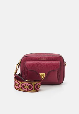 BEAT SOFT - Taka s pnm popruhem - garnet red