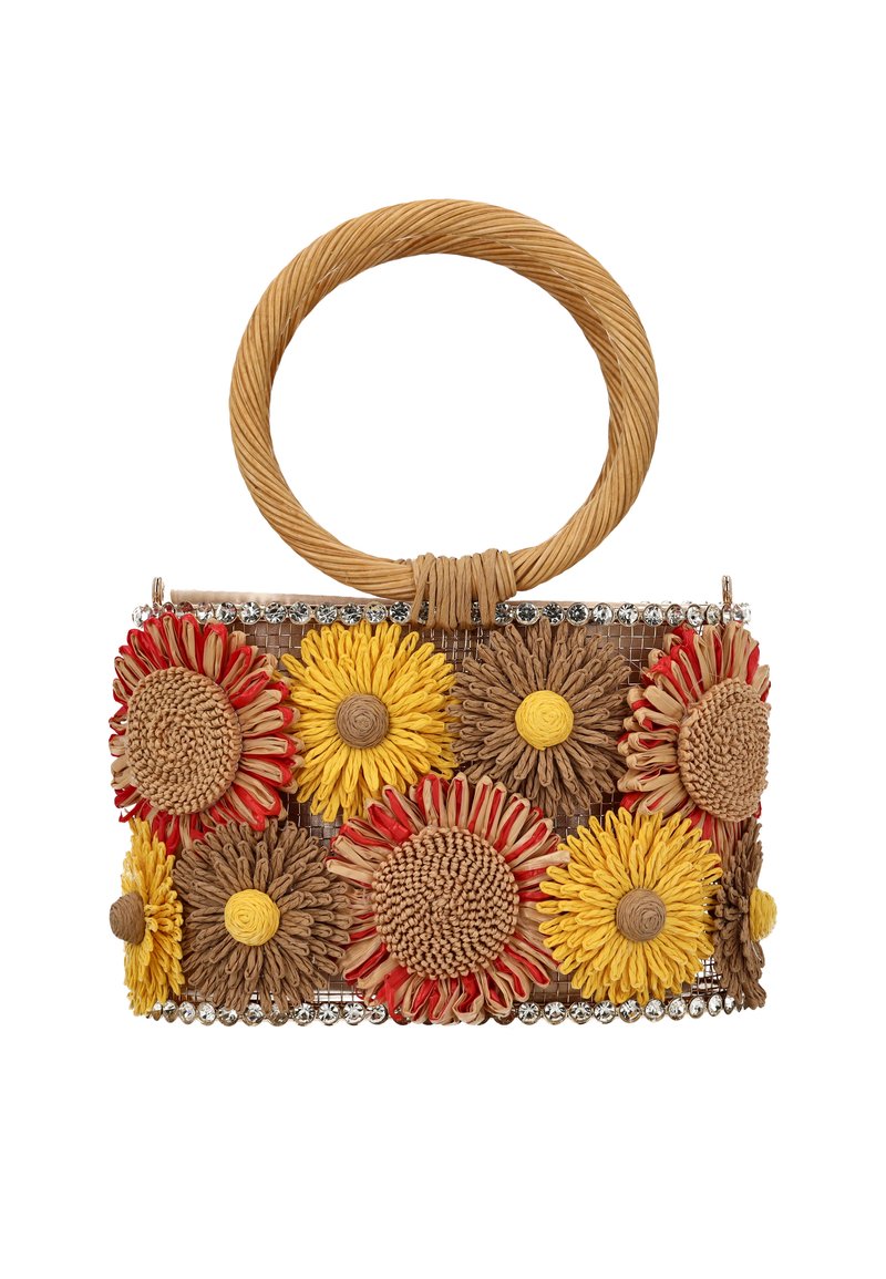 Bolso tejido con un asa superior circular, decorado con motivos florales multicolores en rojo, amarillo y marrón, y detalles de cuentas plateadas.