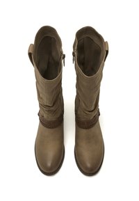 mtng Botines camperos - gris