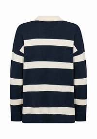 Marineblauw en crèmekleurige gestreepte trui, voorzien van lange mouwen, een geribde kraag en een zachte gebreide textuur, met gedurfde horizontale strepen.