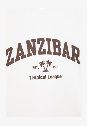 Texte ZANZIBAR avec deux palmiers entre « EST. » et « 1991, » au-dessus de « Tropical League » sur un tissu blanc, suggérant un thème tropical.