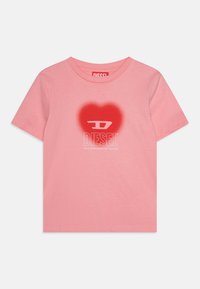 Neselectat, new pink