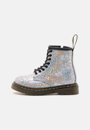 couleurs lacets doc martens