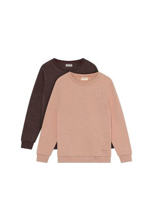Zwei langärmelige Crewneck-Pullover für Kinder, einer in hellem Rosa vorne und einer in dunklem Braun hinten, flach auf einem weißen Hintergrund ausgelegt.