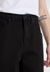 Vans CHECK-5 BAGGY DENIM - Vaqueros rectos - black