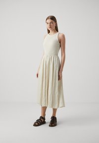 GAP CRINKLE MIXED MEDIA - Vestido informal - beige