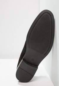 River Island Stringate - black