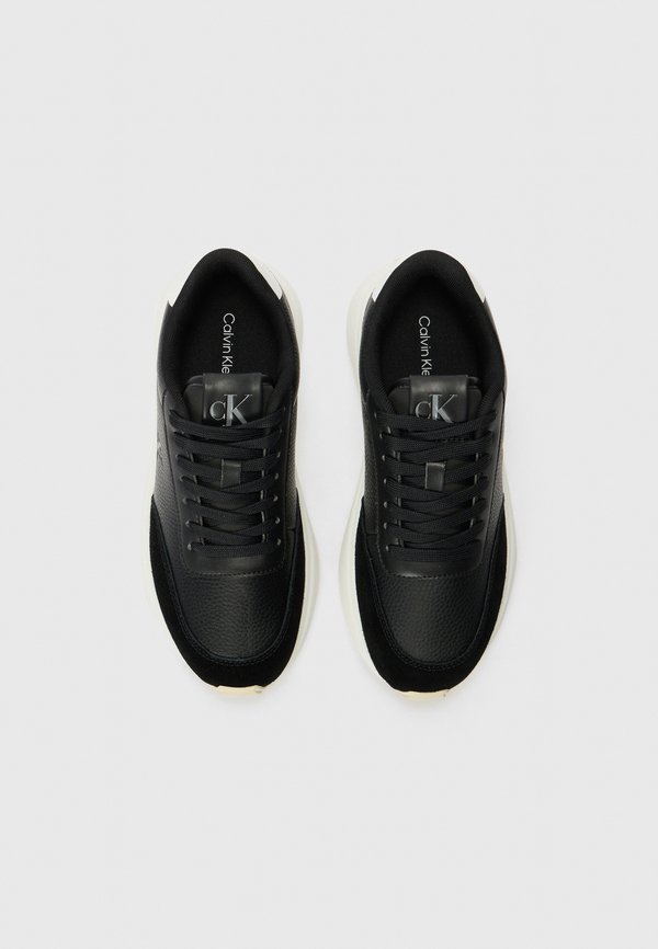 ATHLEISURE - Trainers4