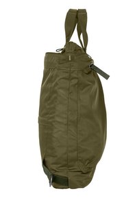 Borsa in tessuto verde oliva con doppio manico superiore, chiusura a zip, tasca laterale e tracolla regolabile. Texture liscia, forma cilindrica.