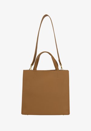 Bolso de cuero marrón claro con doble asa y una correa de hombro desmontable. Presenta una superficie texturizada y una forma limpia y estructurada.