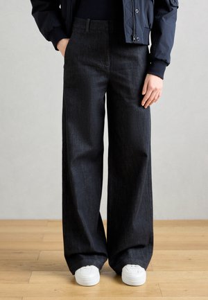 PANTS WIDE LEG TAILORED STYLE FRENCH POCKETS WELT POCKET - Džinsi ar platām starām - rinse wash denim