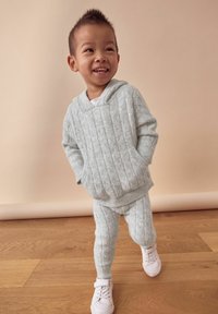 Next CABLE AND JOGGER SET - REGULAR FIT - Tréningruha alsók - grey