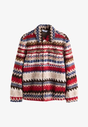 Fleecejacke mit mehrfarbigen horizontalen Zickzack-Mustern in Rot, Blau, Braun und Beige, mit Kragen und langen Ärmeln.