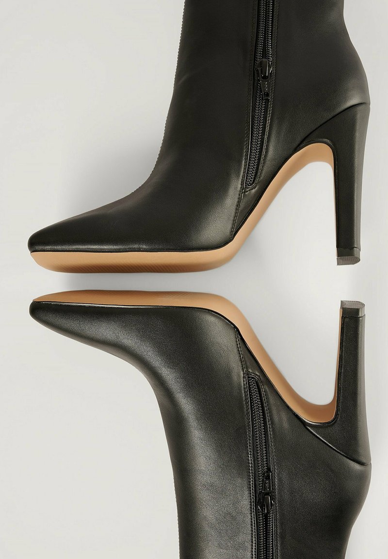 Damen Ankle Boots | NA-KD Ankle Boot black/schwarz - RV83616 Damen Ankle Boots | NA-KD Ankle Boot black/schwarz - RV83616