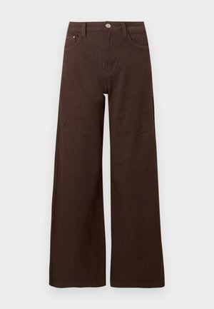 Pantaloni marroni a gamba larga realizzati in cotone resistente, con vita dotata di chiusura con bottone, tasche frontali e texture liscia.