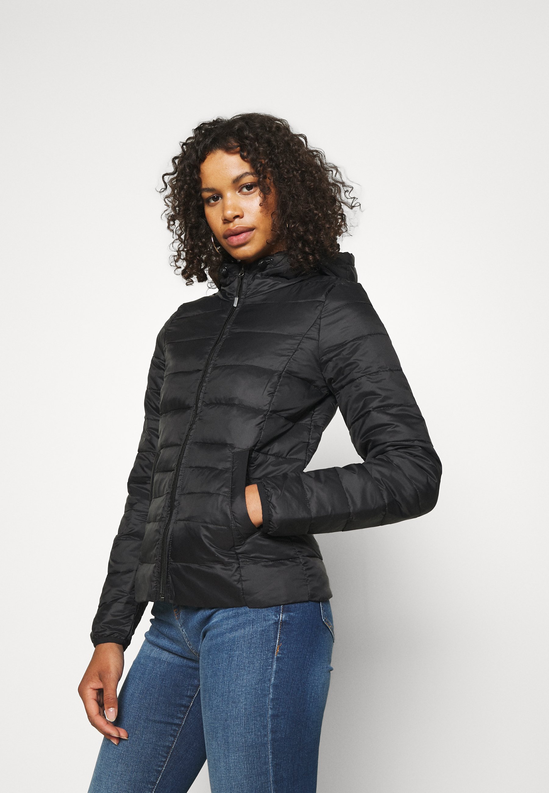 Купить европейская одежда Vero Moda Tall VMMIKKOLA SHORT HOODY