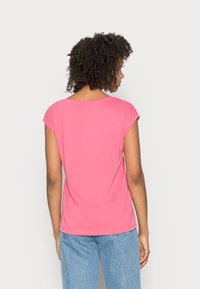 Pieces PCKAMALA - T-shirt básica - fruit dove