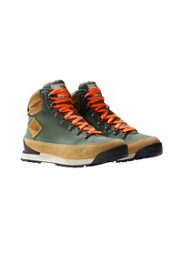 Buty trekkingowe z zieloną tekstylną cholewką, beżowymi zamszowymi akcentami oraz pomarańczowymi sznurowadłami. Zawierają metalowe haki i solidną, czarną gumową podeszwę.