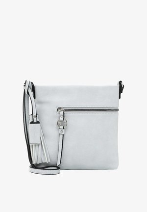 Witte leren crossbodytas met voorvak met rits, zilverkleurige hardware en decoratieve kwast aan verstelbare riem.