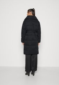 VILA VISULITANA NEW PADDED - Zimski plašč - black