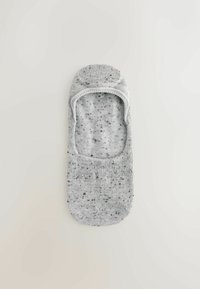 Grå ankelstrømpe uden synlig kant med spraglet mønster, blødt strækbart strikmateriale, lavt snitdesign, forstærket tå og rundet hæl for høj komfort.