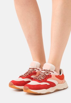 Scotch & Soda CELEST - Trainers - red/multi-coloured