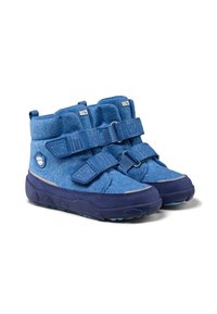 Scarpe per bambini blu a mezzo stivale in tessuto con chiusura in velcro. Presentano una suola in gomma e un piccolo design di elefante sul lato.