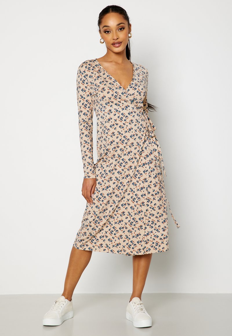 Bubbleroom MIDI JERSEY DRESS - Denní šaty - sand