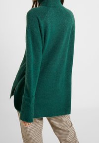 Vero Moda Strickpullover - mottled light green