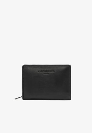 Schwarze Lederbörse mit geprägt Branding. Verfügt über ein minimalistisches Design, glatte Textur und ein silberfarbener Reißverschlussdetail.