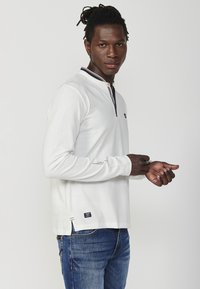 Koroshi Top dugih rukava - crudo off white
