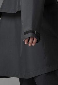 Thumbnail Image 5