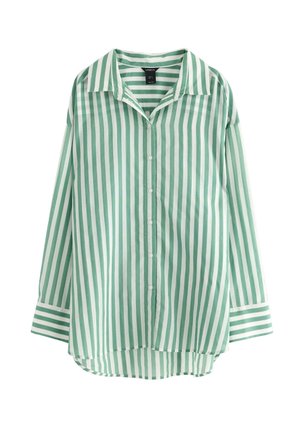 Långärmad skjorta med knappar och gröna och vita vertikala ränder, spetsig krage och manschetter med horisontella ränder.