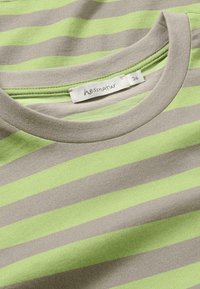 hessnatur Langarmshirt - sand