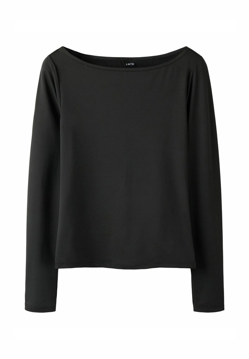 Schwarzes Langarmoberteil mit einem Bootsausschnitt, aus glattem Material gefertigt; verfügt über eine lockere Passform und minimale Nahtdetails, keine Muster.