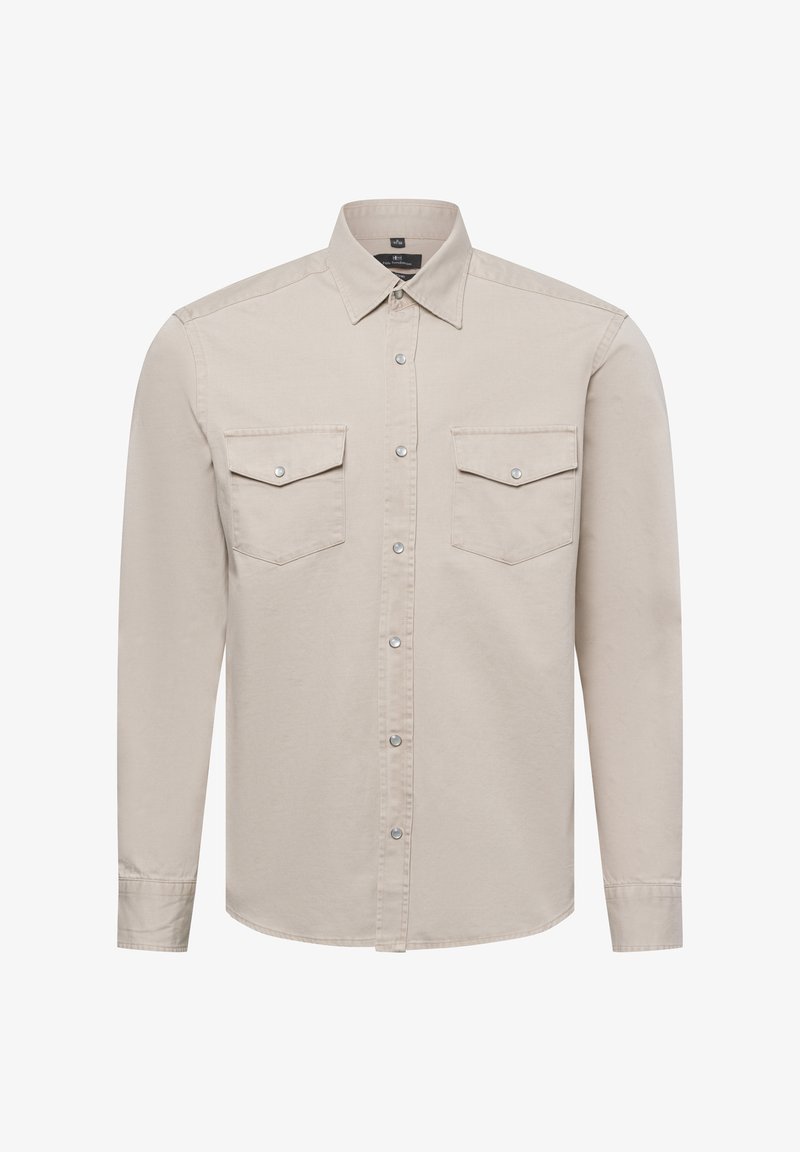 Beige Langarmhemd aus Baumwolle mit Button-Down-Kragen, zwei Brusttaschen und silbernen Druckknöpfen an der Vorderseite und den Taschen.