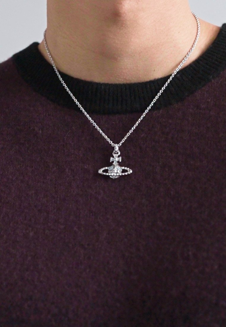 ヴィヴィアン　MAYFAIR BAS RELIEF PENDANT Mayfair Bas Relief Pendant Necklace in GUNMETAL-TANZANITE